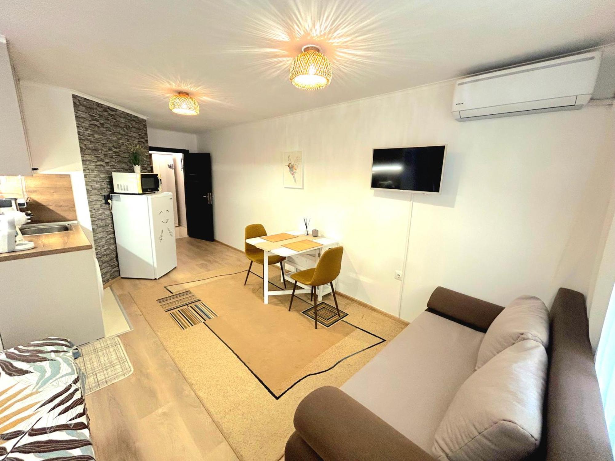 Aloha Apartment Burgas Luaran gambar
